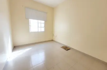 Empty Room image for: Apartment - 2 Bedrooms - 2 Bathrooms for rent in Shareat Al Mutaredh - Al Mutarad - Al Ain, Image 1