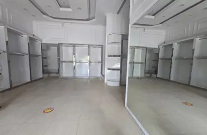 Shop - Studio - 2 Bathrooms for rent in Al Marfa Tower - Riggat Al Buteen - Deira - Dubai Shop - Studio - 2 Bathrooms for rent in Al Marfa Tower - Riggat Al Buteen - Deira - Dubai