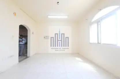 شقة - 1 حمام للايجار في طريق فاير ستاشن - مويلح - الشارقة