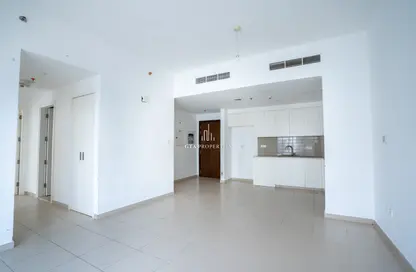 Apartment - 2 Bedrooms - 2 Bathrooms for rent in Zahra Breeze Apartments 4A - Zahra Breeze Apartments - Town Square - Dubai