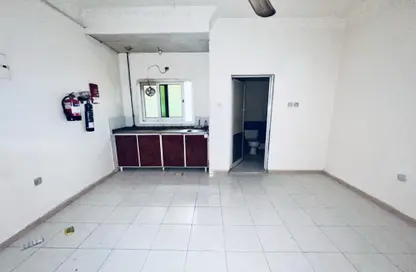 Apartment - Studio - 1 Bathroom for rent in Fire Station Road - Muwaileh - Sharjah