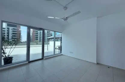 شقة - 2 غرف نوم - 2 حمامات للبيع في سكاي كورتس تاور D - أبراج سكاي كورتس - مجمع دبي ريزيدنس - دبي لاند - دبي