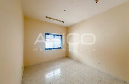 Office Space - Studio for rent in Sultan Lootah Building - Al Muraqqabat - Deira - Dubai
