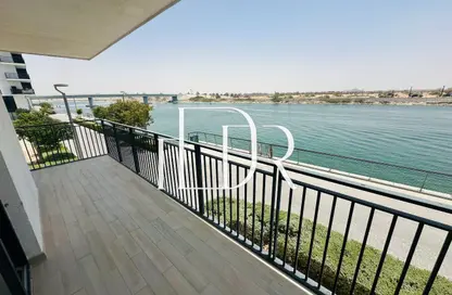 Apartment - 2 Bedrooms - 2 Bathrooms for rent in Waters Edge - Yas Island - Abu Dhabi