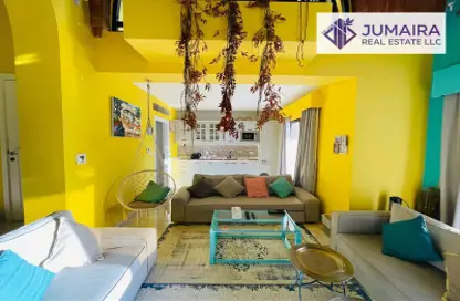 Living Room image for: Villa - 2 Bedrooms - 2 Bathrooms for sale in The Cove Rotana - Ras Al Khaimah Waterfront - Ras Al Khaimah, Image 1