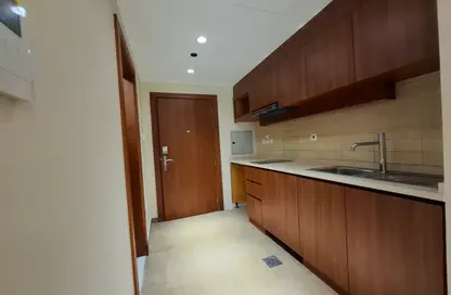 Apartment - Studio - 1 Bathroom for rent in Mankhool Building - Mankhool - Bur Dubai - Dubai