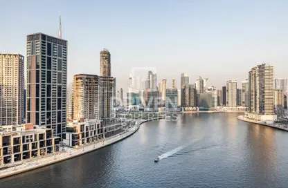 Apartment - 2 Bedrooms - 3 Bathrooms for sale in West Wharf - Business Bay - Dubai