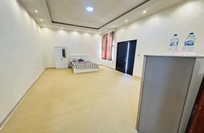Villa - 1 Bathroom for rent in Al Wahda Street - Al Wahda - Abu Dhabi