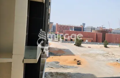 Apartment - 1 Bedroom - 2 Bathrooms for rent in Oasis Residences - Masdar City - Abu Dhabi