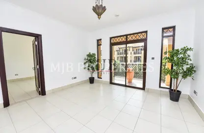 شقة - 2 غرف نوم - 3 حمامات للايجار في زنجبيل 2 - زنجبيل - المدينة القديمة - دبي