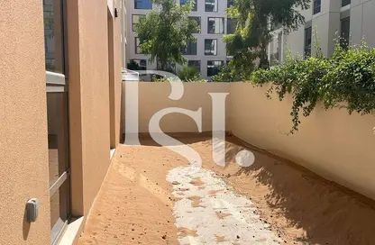 شقة - غرفة نوم - 2 حمامات للبيع في أبتاون الزاهية - الزاهية - تجارية مويلح - الشارقة
