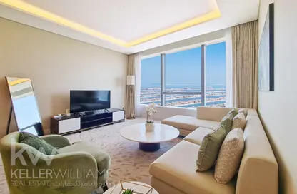 Apartment - 1 Bedroom - 2 Bathrooms for rent in The Palm Tower - Palm Jumeirah - Dubai