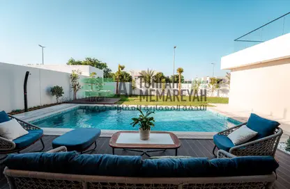 Villa - 5 Bedrooms - 7 Bathrooms for sale in Sharjah Garden City - Sharjah