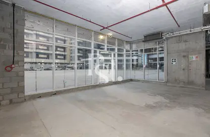 Retail - Studio for rent in Khalidiya Street - Al Khalidiya - Abu Dhabi