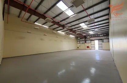 Warehouse - Studio - 1 Bathroom for rent in Al Jazirah Al Hamra - Ras Al Khaimah