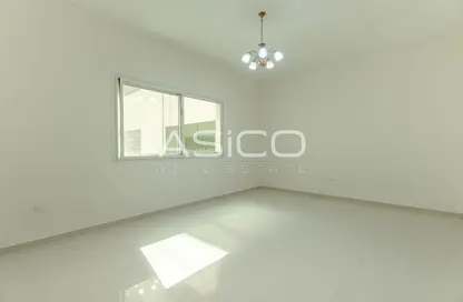 Apartment - 2 Bedrooms - 2 Bathrooms for rent in Al Muhaisnah 1 - Al Muhaisnah - Dubai