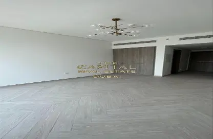 Empty Room image for: Apartment - 1 Bathroom for rent in Oxford 212 - Jumeirah Village Circle - Dubai, Image 1