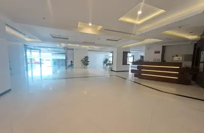 شقة - غرفة نوم - 2 حمامات للايجار في مبنى منخول - منخول - بر دبي - دبي