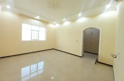 Villa - 4 Bedrooms - 6 Bathrooms for rent in Madinat Al Riyad - Abu Dhabi