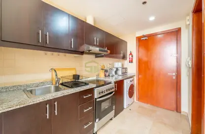 Apartment - Studio - 1 Bathroom for rent in Silicon Gates 1 - Silicon Gates - Dubai Silicon Oasis - Dubai