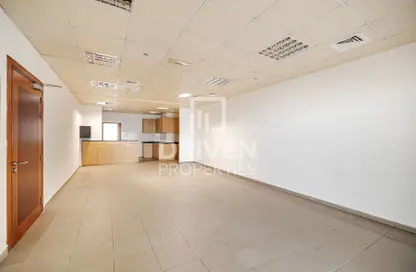 مكتب - استوديو للايجار في برج أورورا - مدينة دبي للإعلام - دبي