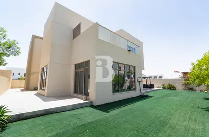 Villa - 4 Bedrooms - 5 Bathrooms for sale in West Village - Al Furjan - Dubai