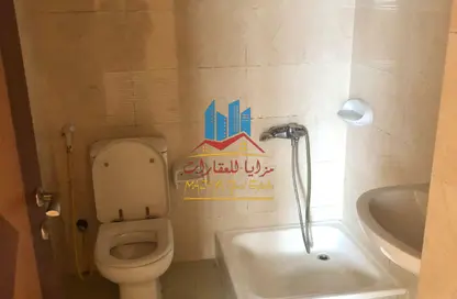 Apartment - 2 Bedrooms - 1 Bathroom for rent in Al Nahda Residential Complex - Al Nahda - Sharjah