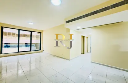 Apartment - 2 Bedrooms - 2 Bathrooms for rent in Golden Sands 8 - Mankhool - Bur Dubai - Dubai