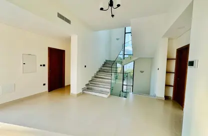 فيلا - 4 غرف نوم - 5 حمامات للايجار في فلل الجميرا 1 - جميرا 1 - الجميرا - دبي فيلا - 4 غرف نوم - 5 حمامات للايجار في فلل الجميرا 1 - جميرا 1 - الجميرا - دبي