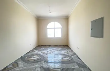 Apartment - 1 Bedroom - 2 Bathrooms for rent in Al Jurf Industrial 3 - Al Jurf Industrial - Ajman
