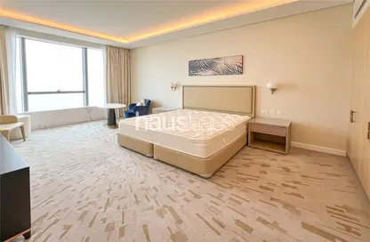 Apartment - Studio - 1 Bathroom for rent in The Palm Tower - Palm Jumeirah - Dubai