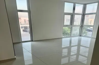 Townhouse - 3 Bedrooms - 5 Bathrooms for rent in Aurum Villas - Sanctnary - Damac Hills 2 - Dubai