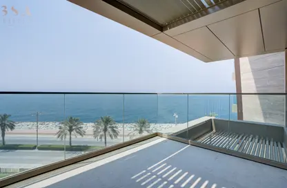 Apartment - 3 Bedrooms - 4 Bathrooms for sale in Ellington Beach House - Palm Jumeirah - Dubai
