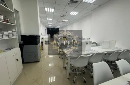 مكتب عمل جماعي - استوديو - 3 حمامات للايجار في مساكن كورنيش عجمان - طريق كورنيش عجمان - عجمان مكتب عمل جماعي - استوديو - 3 حمامات للايجار في مساكن كورنيش عجمان - طريق كورنيش عجمان - عجمان