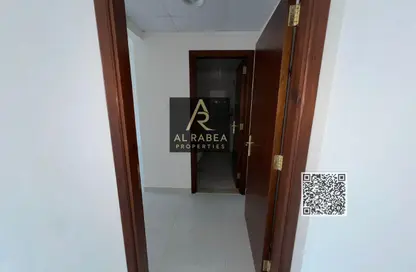 Apartment - 1 Bedroom - 2 Bathrooms for rent in Corniche Tower - Ajman Corniche Road - Ajman