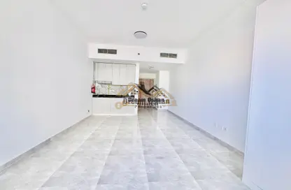 Apartment - Studio - 1 Bathroom for rent in Al Warsan 4 - Al Warsan - Dubai