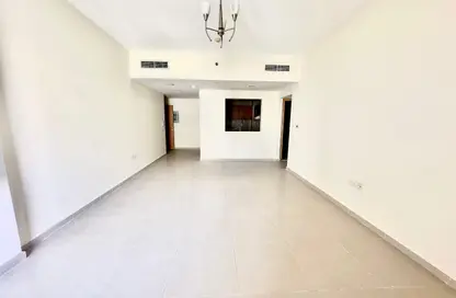 Apartment - 1 Bedroom - 2 Bathrooms for rent in May Residence - Jumeirah Village Circle - Dubai