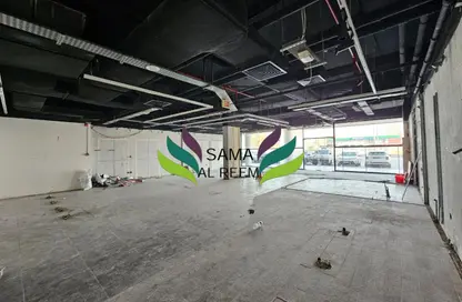 Shop - Studio - 1 Bathroom for rent in Mankhool Building - Mankhool - Bur Dubai - Dubai