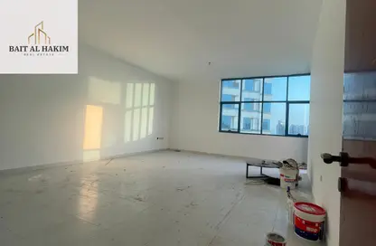 Apartment - 3 Bedrooms - 3 Bathrooms for rent in Falcon Tower 6 - Falcon Towers - Ajman Downtown - Ajman