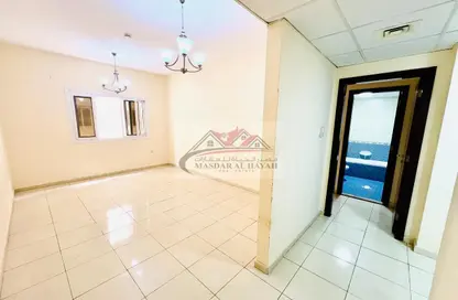 Apartment - 1 Bedroom - 2 Bathrooms for rent in Muwaileh 29 Building - Muwaileh - Sharjah