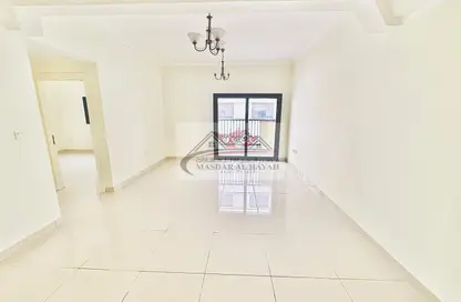 Apartment - 1 Bedroom - 2 Bathrooms for rent in Muwaileh 29 Building - Muwaileh - Sharjah