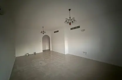 شقة - 2 غرف نوم - 3 حمامات للايجار في المجاز 2 - المجاز - الشارقة