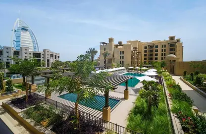 Apartment - 1 Bedroom - 2 Bathrooms for sale in Jomana 8 - Madinat Jumeirah Living - Umm Suqeim - Dubai