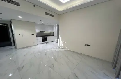 Apartment - 2 Bedrooms - 2 Bathrooms for sale in Samana Golf Avenue - Dubai Studio City - Dubai