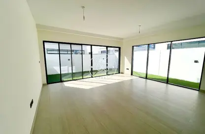 Townhouse - 5 Bedrooms - 6 Bathrooms for sale in Santorini - Damac Lagoons - Dubai