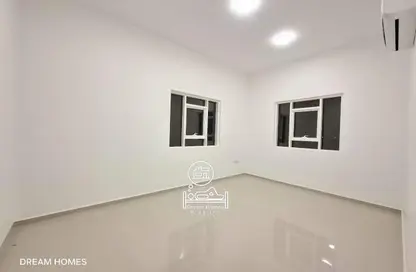 شقة - 2 غرف نوم - 3 حمامات للايجار في مدينة الرياض - أبوظبي