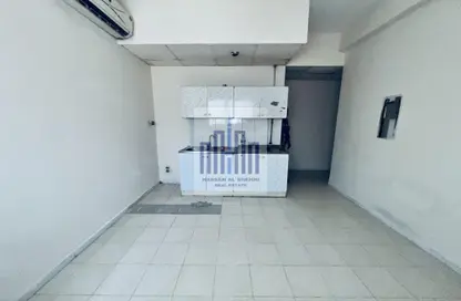 Apartment - Studio - 1 Bathroom for rent in Fire Station Road - Muwaileh - Sharjah