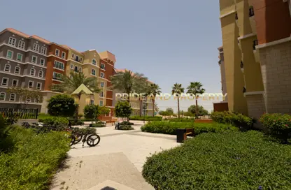 عمارة بالكامل - 8 غرف نوم - 8 حمامات للبيع في ديسكفري غاردنز - دبي