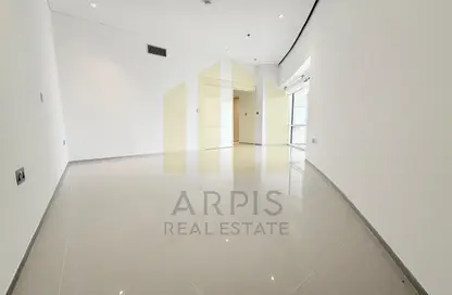 شقة - 2 غرف نوم - 2 حمامات للايجار في برج بارك - شارع الشيخ زايد - دبي