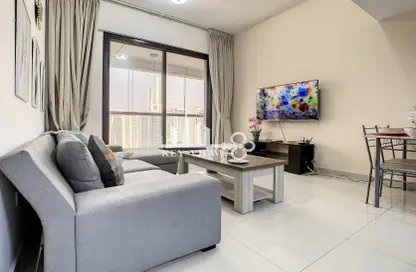 Living / Dining Room image for: Apartment - 1 Bedroom - 1 Bathroom for rent in Escan Tower - Dubai Marina - Dubai, Image 1